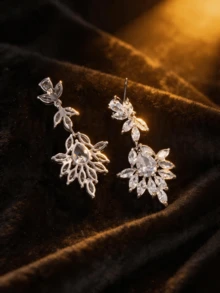 闪耀锆石花朵水滴形吊坠耳环，奢华晚宴及婚礼优雅长款耳环 - Earrings Ⅲ - 查看 3