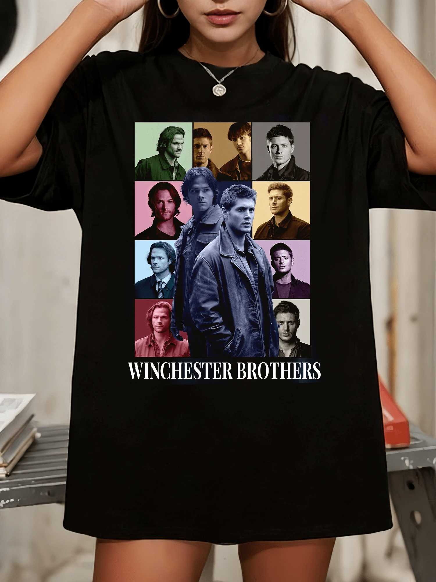 Winchester Brothers Supernaturals The Eras Style T-Shirt Retro TV Show Tee - màu đen - Xem 1