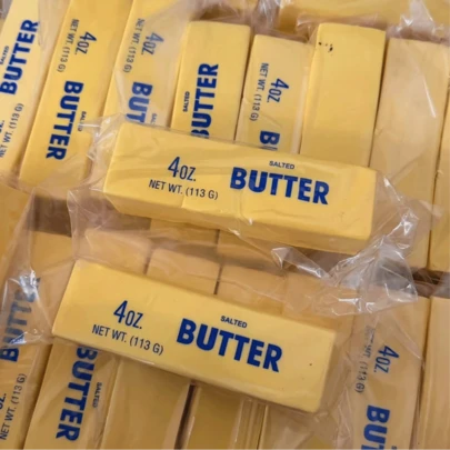 Cadeautjes voor volwassenen - Knijpspeeltje met stoomfunctie en drukontlasting, zacht en elastisch, deegvormig vingerknijpspeeltje, interessant en origineel handspeeltje, geschikt voor volwassenenfeestjes, bureaus en huisdecoratie, ook een perfect vakantiecadeau, geschikt voor op reis en dagelijks gebruik.