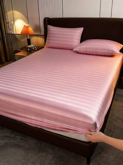 1pc Pink Satin Fitted Sheet, Faux Silk Bedsheet, Includes 1pc Fitted Sheet, Valentine's Day Mattress Cover, Fits California King, Queen, Full, Double Bed, 11.8 Inch Deep Pocket, Breathable & Wrinkle-Resistant, Machine Washable