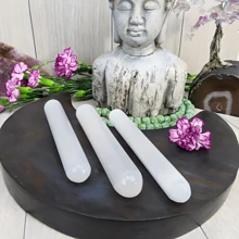 摩洛哥白色疗愈水晶——透石膏按摩棒，有助于缓解焦虑、瑜伽和冥想，是馈赠亲友和家居装饰的理想之选。 - 7.8~8.3inch - 查看 3