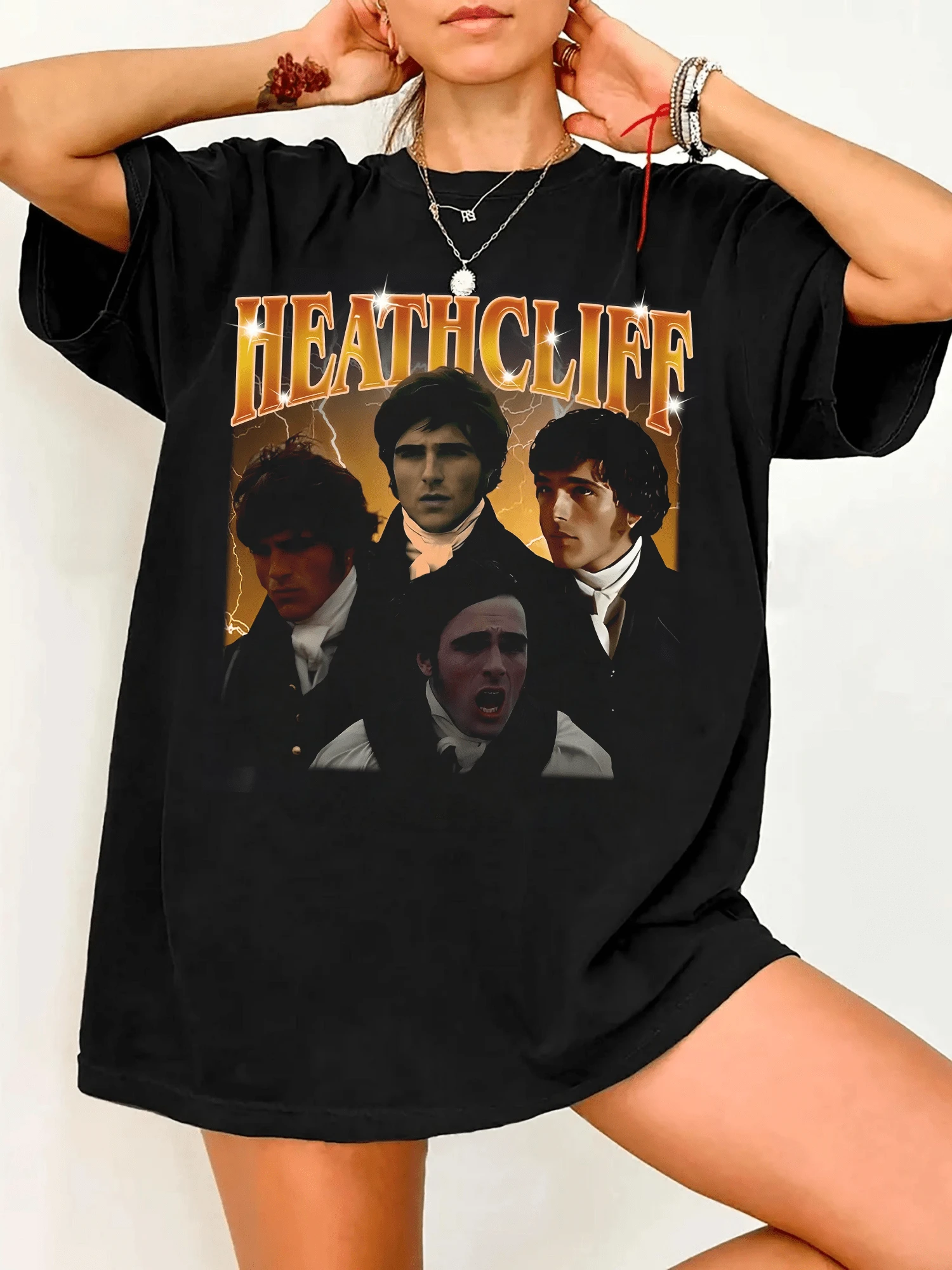 Jacob Elordi As Heathcliff, Wearing A Vintage 90s Retro Style T-Shirt - Black - View 1