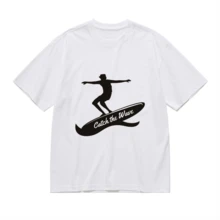 2026 Camiseta unisex de algodón casual de verano, estampada diseño playero surf atardecer, ropa de vacaciones, colores blanco y negro, tallas extras disponibles - Blanco - Ver 2