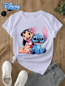 [Disney Official Authorization] This Disney Women's T-Shirt Features A Stitch And Lilo Cartoon Print. Made Of Soft, Comfortable, And Durable Fabric, This Spring/Summer Round-Neck T-Shirt Is Suitable For Everyday Wear, Shopping, Parties, And Is Also A Great Choice As A Casual Outfit Or A Gift. - 白色 - 查看 1