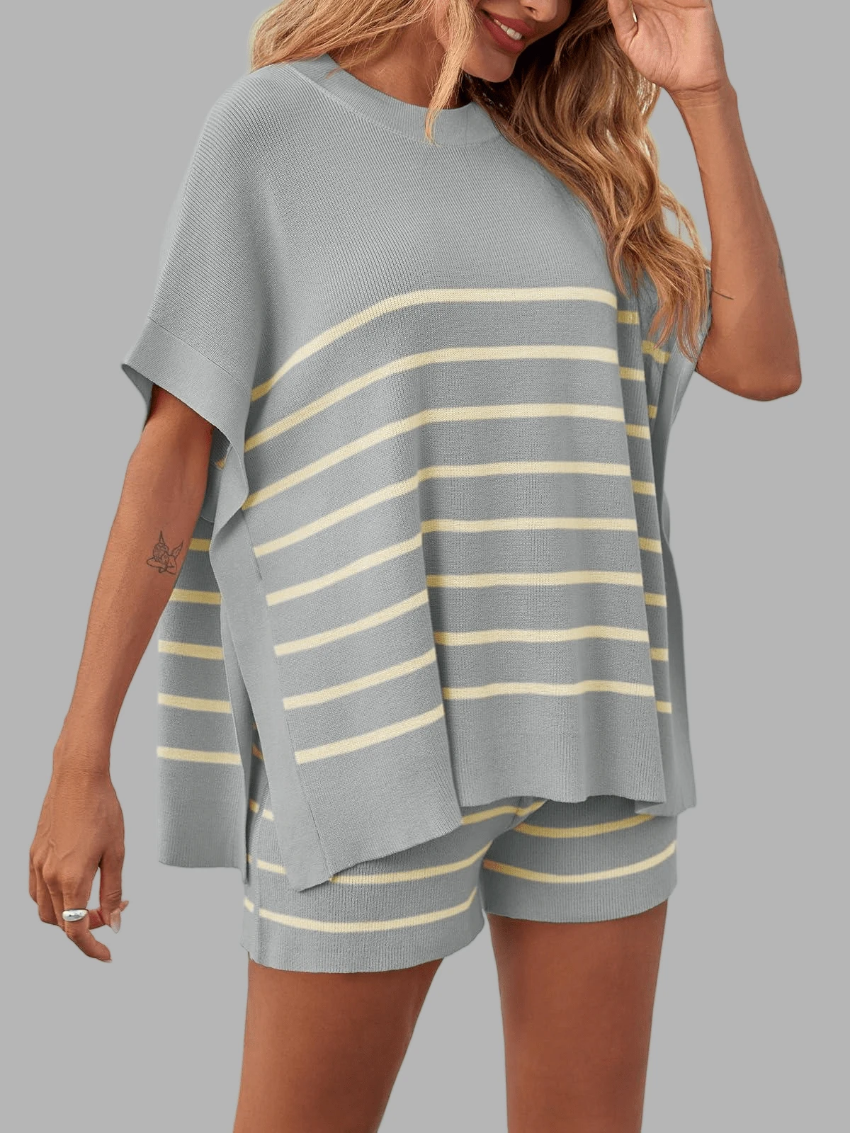 Women's Summer Lounge Striped High Waisted Shorts Oversized Batwing Short Sleeve Tops 2 Piece Knit Short Sets - 淺灰色 - 查看 1