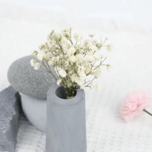 50朵人造純白色雛菊花 - 精緻且易於DIY,適用於婚禮、家居與辦公室裝飾、派對與花園 - 桌上波西米亞花環、花束、庭院裝飾、懸掛花卉,無羽毛,無電力,適用於聖誕節、玫瑰 - 彩色 - 查看 6