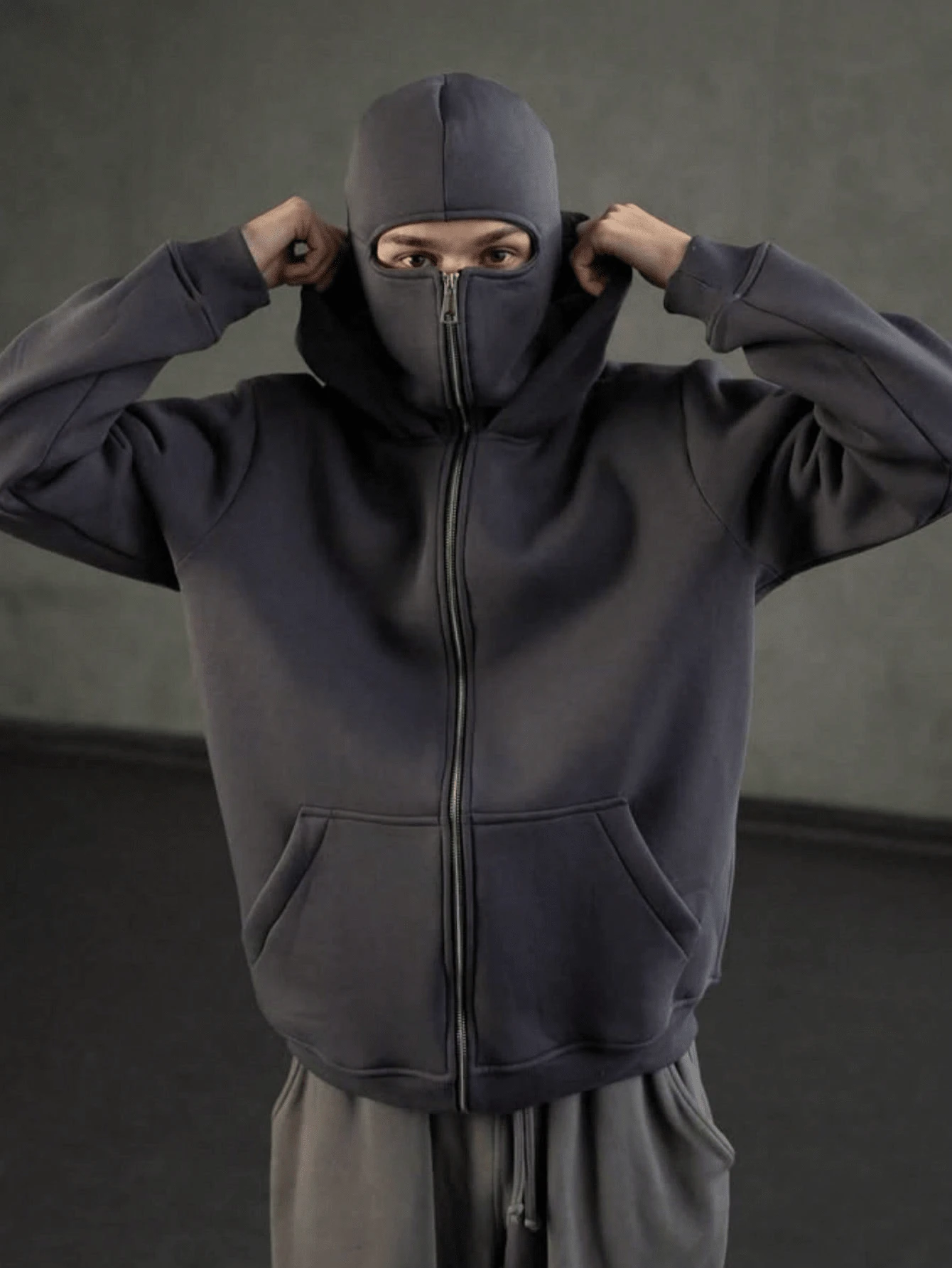 Balaklava, A Must-Have Item For Social Anxiety Sufferers. A Face-Covering Style, Loose Large-Sized And Long Double-Layered Hooded Zipper-Style Pullover Hoodie And Hooded Sweater. Suitable For Men's Autumn/Winter Clothing, Halloween Costumes, Christmas Costumes, Men's Outerwear, Fashionable Style, Men's Hooded Sweater. - 灰色 - 查看 1