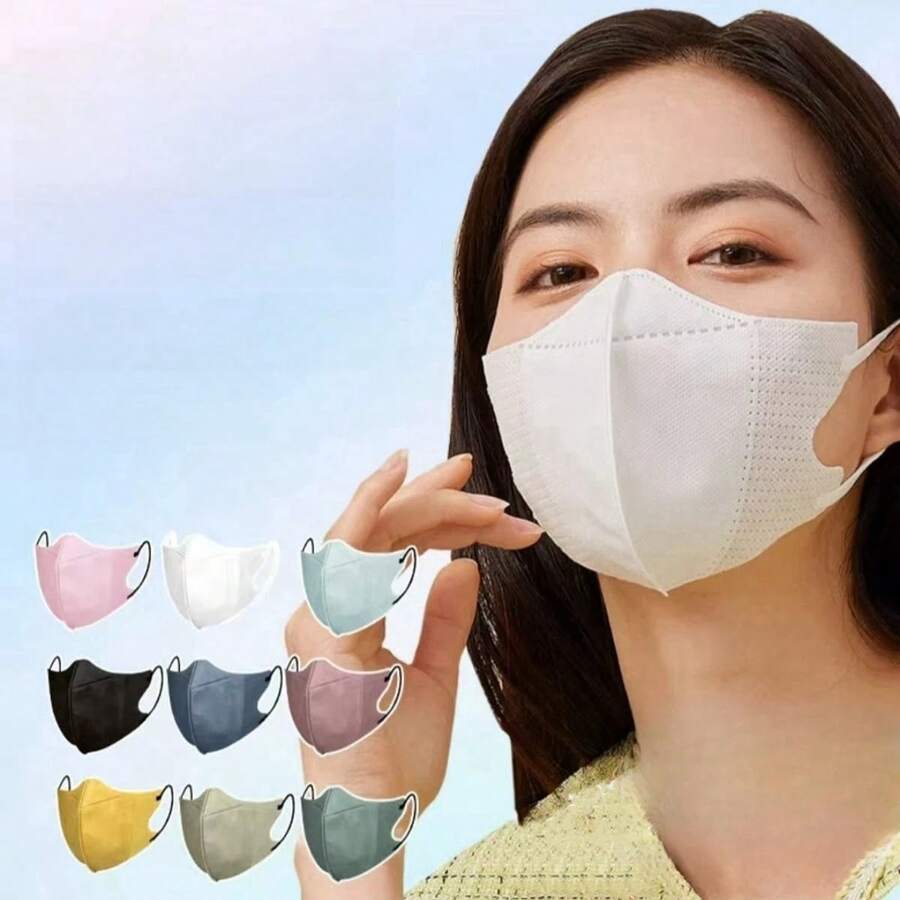 10片装/200片装高品质夏季一次性口罩，时尚女款，白色3D立体小号。白色口罩采用无污渍、无异味材料制成。黑色口罩经过染色处理，可能略有气味，此属正常现象。使用前请晾干通风。