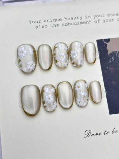 1 paquete/10 piezas - Uñas postizas doradas champán brillantes | Acentos florales 3D blancos con centros y bordes de lámina de oro - Declaración elegante y lujosa para bodas, galas y noches de cita | Atrévete a ser diferente