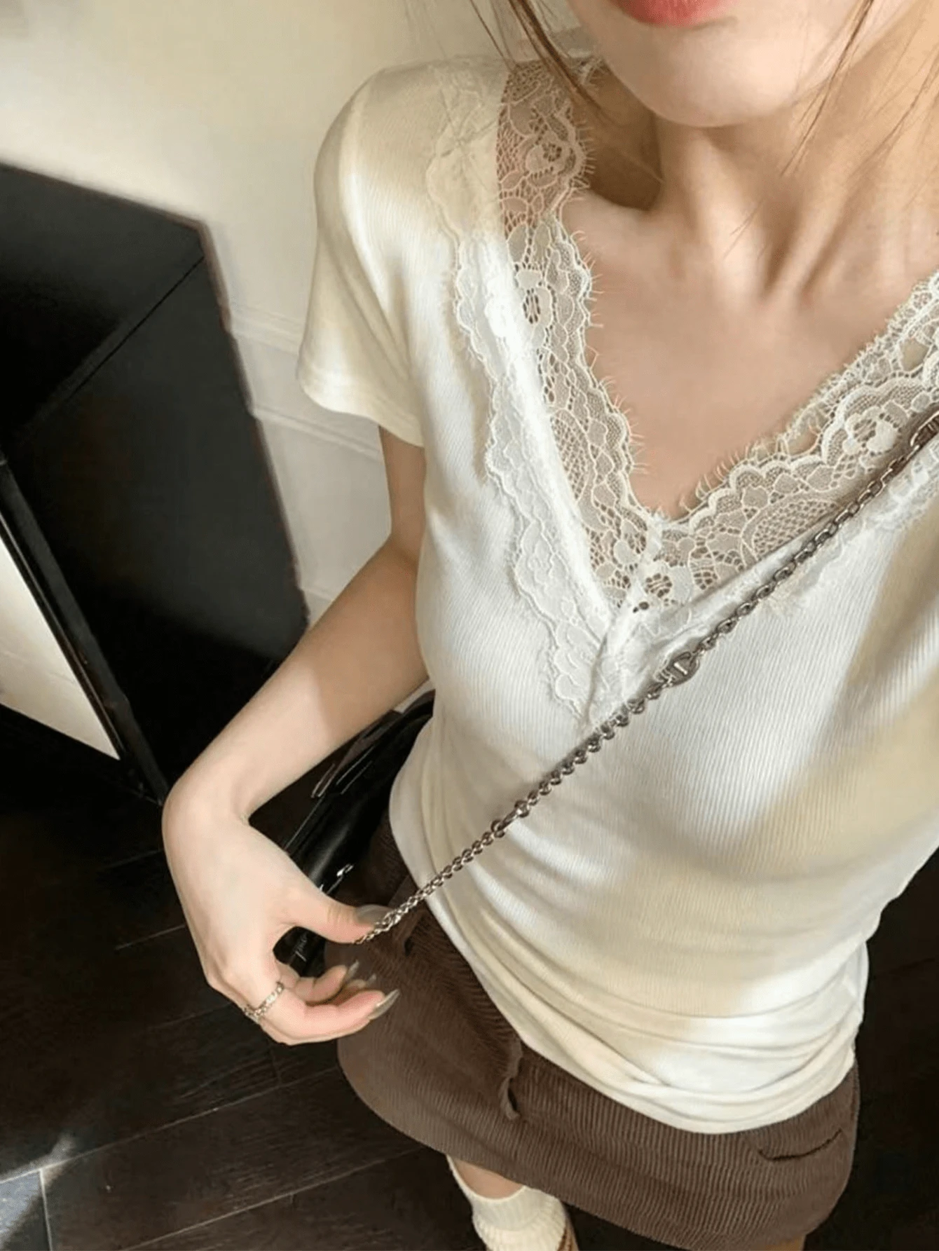 Áo kiểu dáng ôm vừa vặn, màu trơn, phối ren, thích hợp cho mùa hè, màu trắng. - trắng - Xem 1
