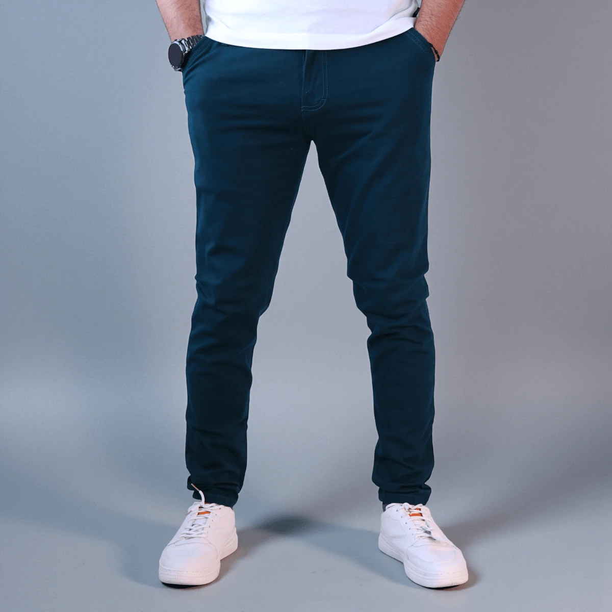 Stretch Gabardine Skinny Pants For Men John Silver - 藍色 - 查看 1