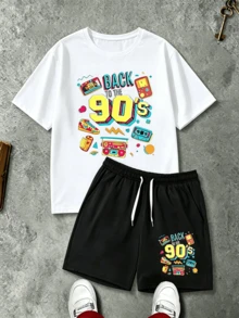 Men's Two-Piece White Casual Suit, Featuring A Retro Game Console Print Short-Sleeved Shirt And Shorts With A Unique "BACK TO THE 90'S" Slogan. The Round Neck Design Is Neat And Stylish, Offering A Cool And Comfortable Feel For Summer Wear, Suitable For Various Occasions. - 白色 - 查看 1