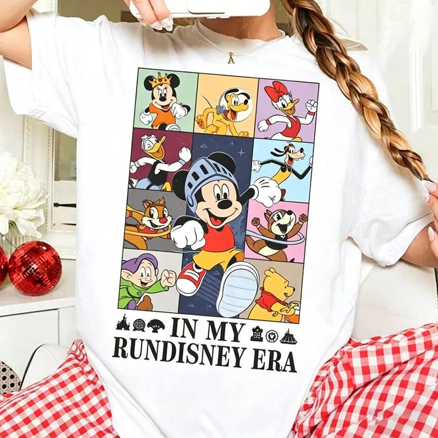 (Authorized By Disney. The Theme Of "Mickey Mouse" Disney Road Run, In The Form Of A Nine-Square Cartoon, Presents The Sports Shapes Of Mickey, Minnie, Donald Duck, Chichititi And Other Characters, With Mickey, The Protagonist In Running Shoes, Printed With The Slogan "In My RunDisney Era" Below, And A Group Of Elegant Ladies And Ladies' Pure Cotton T-Shirts With Soft, Comfortable And Breathable Fabrics, Which Are Suitable For Daily Wear, Shopping, Travel, Parties And Home Use. Clothes Of The Same Style For Men And Women, As Well As Lovers' Styles, Are Also Suitable As Exquisite Gifts. Every Woman Should Have One. - White - View 1