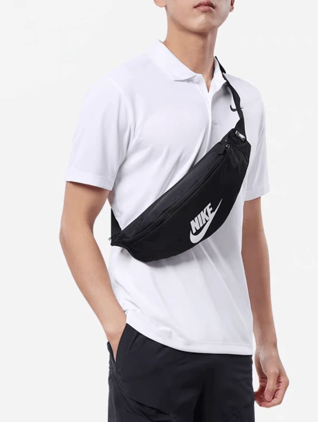 Nike 基本款大Logo黑色運動時尚休閒健身訓練便攜式單肩斜挎胸包腰包男女同款 - 黑色 - 查看 1