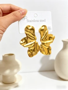 2只时尚金色蝴蝶吊坠耳环，304不锈钢材质，不易褪色，不规则波浪纹理，防水，适合女性日常佩戴。 - 金色 - 查看 3