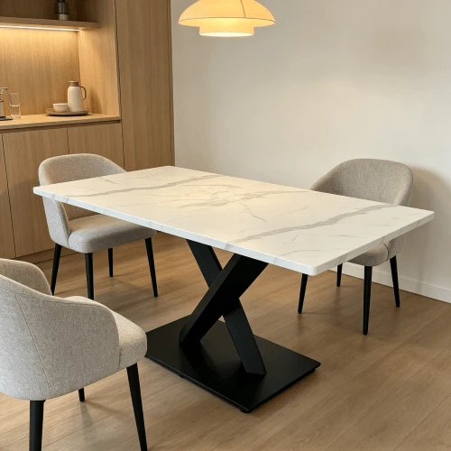 Moderner rechteckiger Esstisch für 6-8,Großer weißer Küchentisch mit MDF-Schreibtisch und schwarzer Metallbasis,Weißer Marmor gemusterter Holztisch,X-Form-Unterstützung Esstisch für Home Office-Wohnun