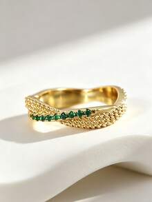 Charm-In Bague chaîne gourmette torsadée plaquée or 18 carats, avec accents de cubic zirconia cubiques verts pavés. Bijou empilable à la mode pour femmes - Doré - Voir 3