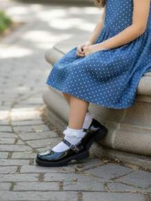 Mary Jane Children's Shoe With Tractor Sole, Doll-Style Girl's Shoe With Adjustable Buckle - Svart - Visa 8