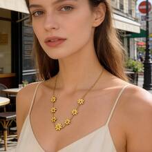 1 Set de Joyería con Diseño de Flor de Margarita Delicada, Collar y Pulsera, Adecuado para la Vida Diaria, Reuniones o Fiestas de Mujeres - Amarillo Oro - Ver 5