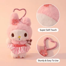 SANRIO 官方三丽鸥美乐蒂毛绒钥匙扣——爱心系列、樱花系列、快乐心情系列和特别毛绒系列。可爱的毛绒钥匙扣，可挂在钱包、背包和手提包上。 - 彩色 - 查看 4