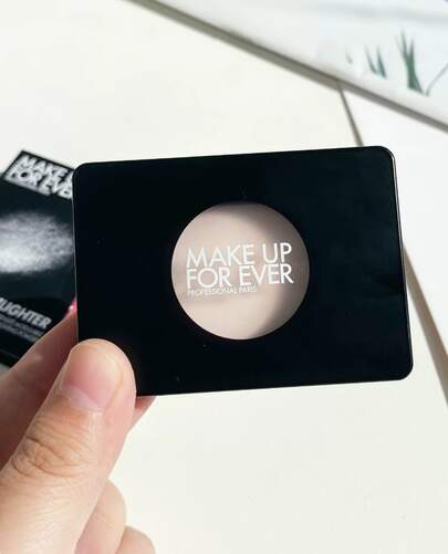 Make Up For Ever [2.8g] Meikefi New High Lighter H100 Mat Aydınlatıcı Kapatıcı, Rafine Mat Nemlendirici Kontür Paleti, Doğal, Topaklanmayan Yapıda