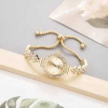 Neue modische Damenuhr, süßes rundes kleines Zifferblatt mit Kristallen, luxuriöses komplett besetztes Armband, Quarzuhr aus Legierung, Geschenk für Frauen - Gelb - Übersicht 2
