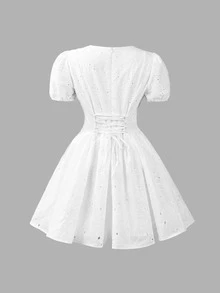 Đầm nữ Elio Closet mùa hè kiểu Pháp lãng mạn màu trắng, thêu hoa rỗng, cổ chữ V, không tay, dáng chữ A, eo xếp ly, trang phục mùa hè thanh lịch, thoải mái, phù hợp cho các buổi đi chơi mùa hè, lễ tốt nghiệp, tiệc tùng, lễ hội nhạc đồng quê, hẹn hò, kỳ nghỉ. - trắng - Xem 11