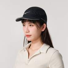 Mũ lưỡi trai Nike màu đen với viền logo, chất liệu mềm mại, thoải mái và thoáng khí, kiểu dáng unisex và phù hợp cho cả nam và nữ. - màu đen - Xem 2