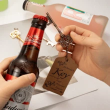 1个皇冠造型个性化开瓶器钥匙扣 - 这款时尚的个性化钥匙扣是理想的婚礼回礼和促销礼品。轻巧便携,无需电源,防霉,品质上乘。它还可以用作剪线钳和汽车钥匙扣。 - 均碼 - 查看 3