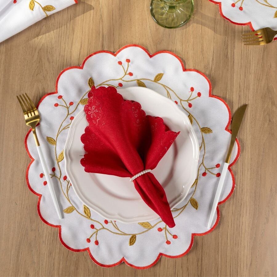 American-Style Placemat Set With Embroidered Charger Plates And Simple Napkins. Table Setting Kit With Simple Napkins. - Ramas rojas - Ver 1