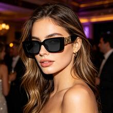 1PC Quiet Luxury Minimalist Slim Square Eyewear, Solid Black Frame Grey Lenses With Subtle Gold Buckle Detail, Low-Key Elegant Accessory For Office Commute, Coffee Shop Dates, Daily Casual Looks & Back To Holiday Gifting - 黑色 - 查看 1