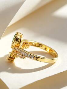 Charm-In Anel em formato de folha com zircônias verdes, banhado a ouro 18K, estilo vintage, com design marcante e cravejado de zircônias. Joia elegante para mulheres, ideal para festas e uso diário. - Ouro - Ver 5