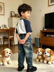Jeans de mezclilla holgados con bordado de letra en el bolsillo para niño pequeño en otoño - Azul - Ver 7