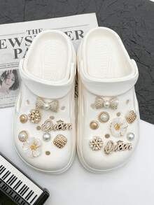 16 pièces Clips de chaussures polyvalents en or avec nœud et perle, décorations amovibles DIY pour chaussures de femmes, sandales, sacs de plage, convient pour les cadeaux de vacances et d'anniversaire - Doré - Voir 1