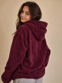 Women's Hoodie With Pocket – Comfortable And Stylish Winter Sweatshirt With Faux Fur Lining - Màu Đỏ Sâu - Xem 2