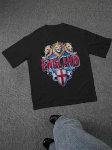 Three Majestic Lions With Golden Crowns Symbolize The Strength, Honor, And Spirit Of England Above A Shield With The Red Cross, Evoking Pride And Courage. Comfortable Casual Men's T-Shirt For Everyday Wear And English Football Fans. - 黑色 - 查看 2