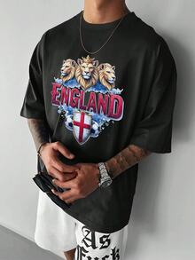 Three Majestic Lions With Golden Crowns Symbolize The Strength, Honor, And Spirit Of England Above A Shield With The Red Cross, Evoking Pride And Courage. Comfortable Casual Men's T-Shirt For Everyday Wear And English Football Fans. - 黑色 - 查看 6