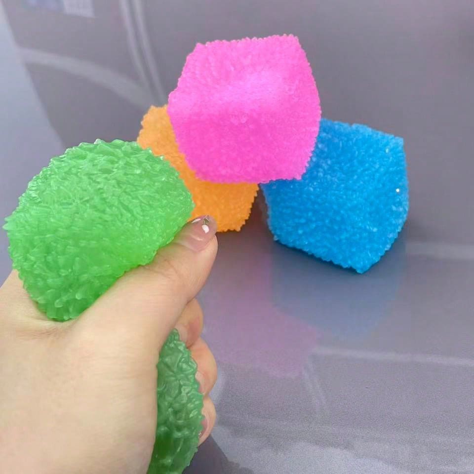 新款透明立方体挤压玩具，慢回弹软胶减压玩具，成人适用 - 彩色 - 查看 5