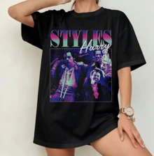 Harry Sty Neon Retro Collage T-shirt | Könsneutral 90-talskonsertstil svart - Svart - Visa 10