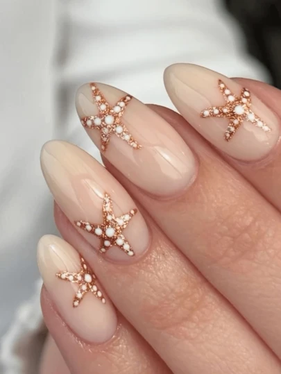 Bộ 24 móng giả ngắn hình hạnh nhân dập nổi họa tiết đại dương mùa hè, bao gồm 1 miếng dán và 1 dũa móng, thích hợp để sử dụng hàng ngày.