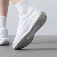 Giày chạy bộ/tập luyện cổ thấp Nike Winflo 11 thoải mái và nhẹ, màu trắng. - trắng - Xem 3