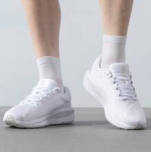 Giày chạy bộ/tập luyện cổ thấp Nike Winflo 11 thoải mái và nhẹ, màu trắng. - trắng - Xem 2