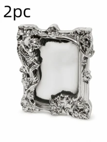 1/2 khung ảnh mạ bạc cao cấp, kiểu dáng cổ điển Baroque, chất liệu nhựa bền với lớp phủ bóng như gương, thiết kế hoa văn uốn lượn tinh xảo, có thể để bàn, lý tưởng cho trang trí nhà cửa, quà tặng đám cưới và các dịp lễ kỷ niệm quanh năm. - Nhiều màu - Xem 16