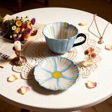Hand-Painted Underglaze Creative Chiba Coffee Cup And Saucer Set, Combining Cups And Saucers, French Retro Petal Design Combined With Fine Glaze, Vivid Flowers, And Three-Dimensional Relief Texture Show Exquisite Craftsmanship. It Is An Exquisite Souvenir For Housewarming, Birthdays And Other Occasions, Adding A Sense Of Ceremony To Daily Life. - 藍色 - 查看 5