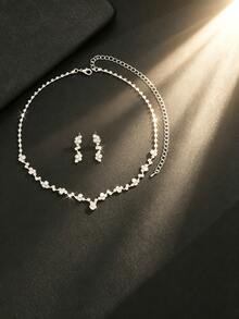 3 pièces Ensemble de bijoux de mariée léger, collier en argent plaqué avec grappe florale en V + boucles d'oreilles pendantes, accessoires délicats et scintillants convenant aux demoiselles d'honneur, petits mariages et événements formels - Argent - Voir 3