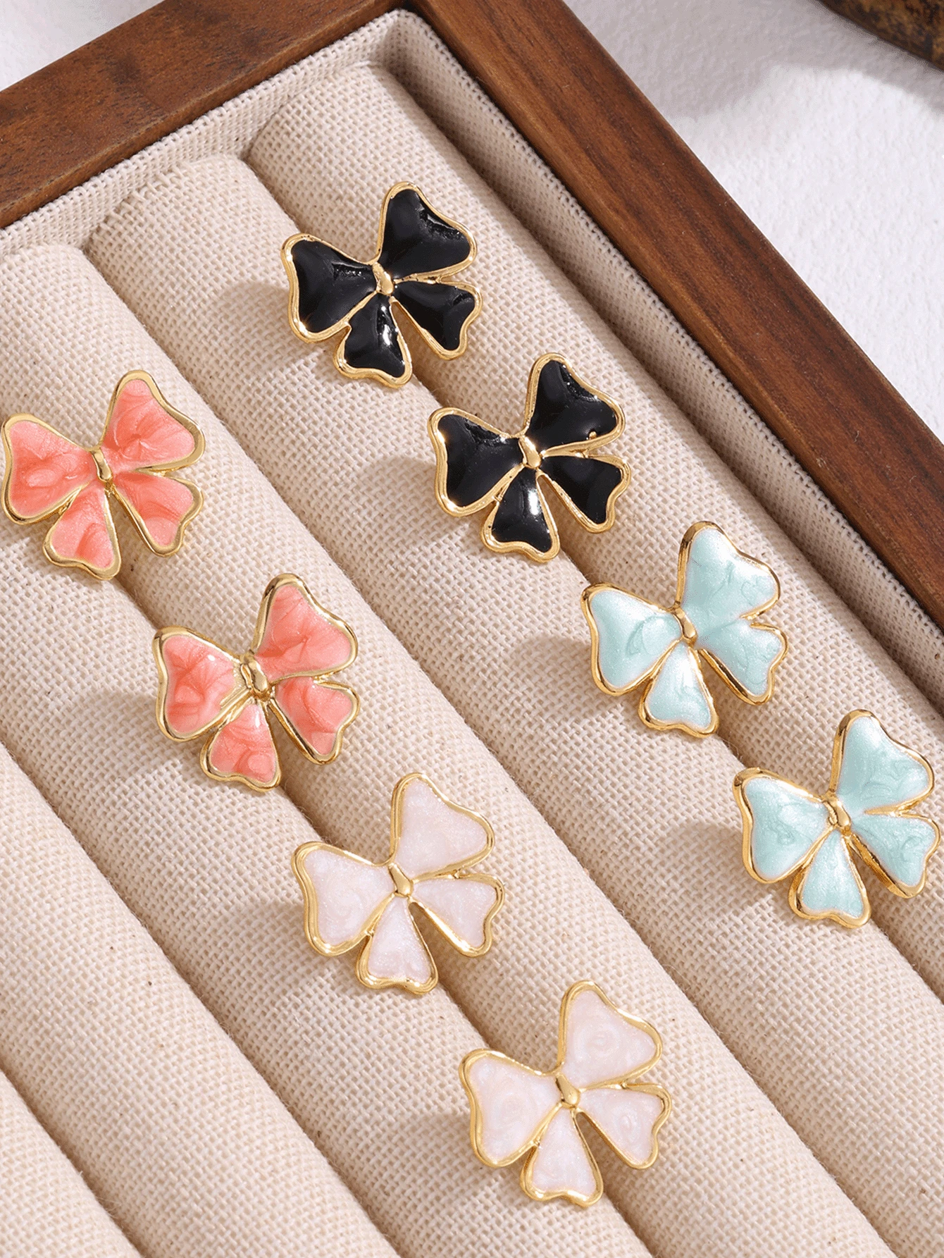 4 Pairs/1 Pair Delicate Enamel Bow Earrings, Sweet & Cute Pink/White/Black Bow Earrings, Fashion Jewelry For Women, Gift For Her, Women's Accessories, Valentine's Day/Mother's Day Gift - Yellow Gold - View 1