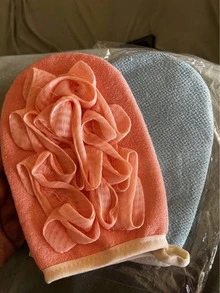 1pc Double-Sided 2-In-1 Bath Scrubbing Gloves, One Side Foaming Bath Sponge, One Side Exfoliating Scrubbing Cloth, Gentle On Skin For Home Bathing, Built-In Bath Sponge Scrubbing Gloves, Suitable For Daily Bathing Foaming, Full Body Exfoliation - Multicolor - View 2