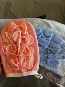 1pc Double-Sided 2-In-1 Bath Scrubbing Gloves, One Side Foaming Bath Sponge, One Side Exfoliating Scrubbing Cloth, Gentle On Skin For Home Bathing, Built-In Bath Sponge Scrubbing Gloves, Suitable For Daily Bathing Foaming, Full Body Exfoliation - Multicolor - View 1