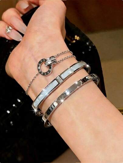 Camhanno 3 / 1 Pieza Nuevo brazalete de mujer de acero inoxidable de alta calidad con números romanos, brazalete de doble anillo, brazalete brillante, juego de joyas de mujer, juego de joyas de mujer, juego de brazaletes de mujer, adecuado para niñas con muñecas delgadas, apilable, de lujo ligero, único y exquisito, adornado con diamante de imitación, diseño de moda, colores versátiles, duradero, no se desvanece fácilmente, perfecto para el uso diario de las mujeres.