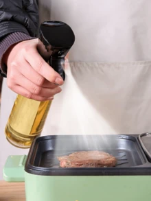 1个多尺寸容量食用油喷雾器，泵式喷雾瓶，适用于空气炸锅、沙拉、烘焙，可填充橄榄油喷雾器 - 查看 7